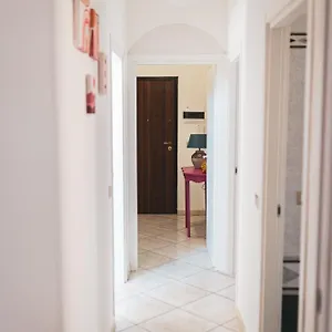 https://casa-vacanze-la-rosa-delletna.sicilyhotelsitaly.net